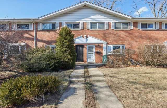 414 Skokie Court photos photos