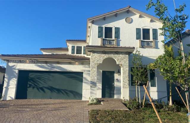 12911 SW 229th Ter Gallery 1