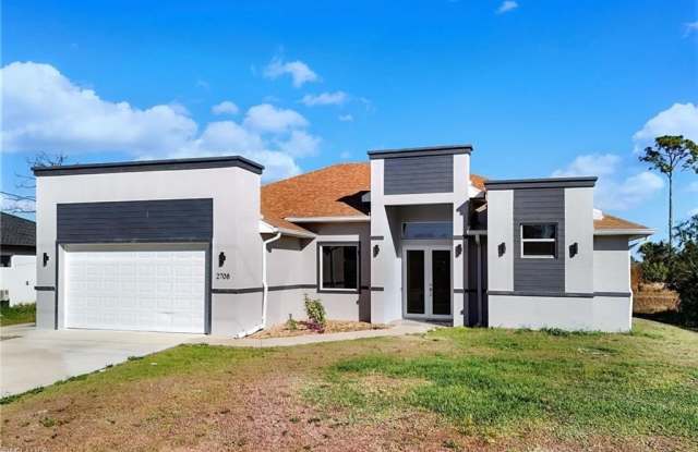 2708 20th St W photos photos 2708 20th St W photos photos