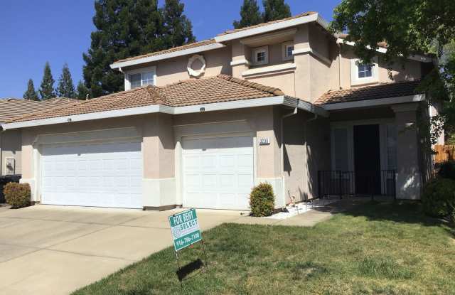 Four bedroom Olympus Pointe - 3236 Corniche Lane, Roseville, CA 95661