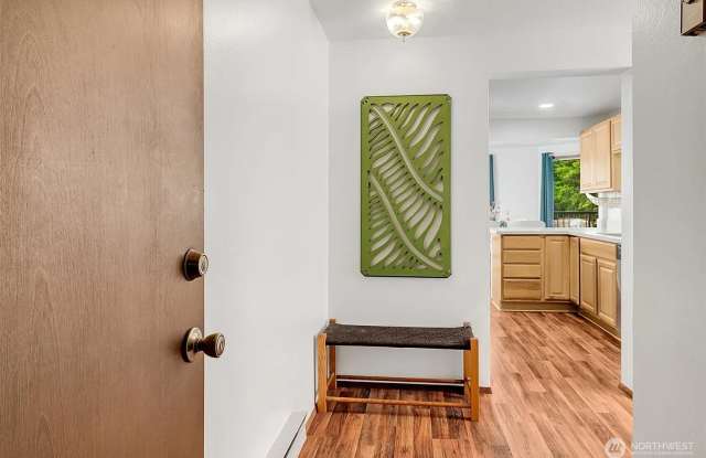 921 Pershing Avenue - 921 Pershing Avenue, Bremerton, WA 98312 921 Pershing Avenue - 921 Pershing Avenue, Bremerton, WA 98312
