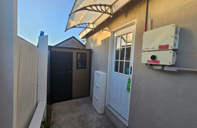 Charming Studio House in San Marcos - 837 Via Juanita, San Marcos, CA 92078