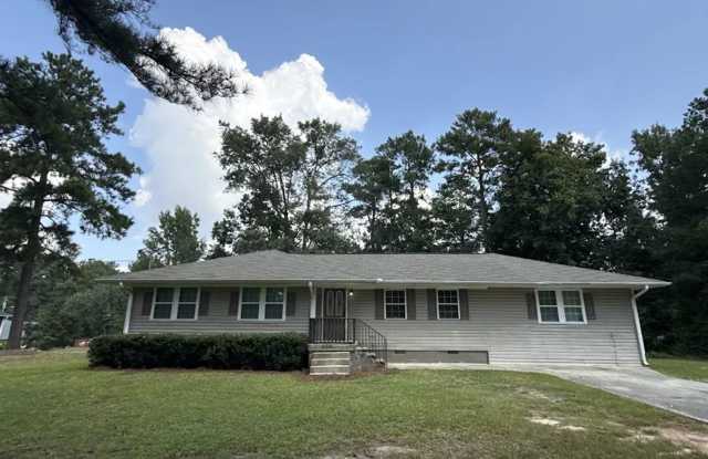 3 bed, 1.5 bath in Morrow! Gallery 1