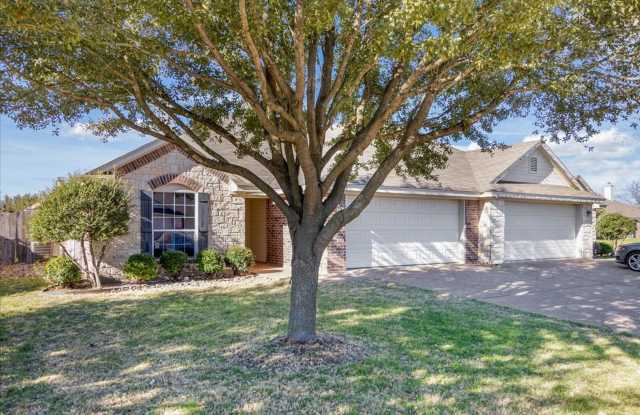 3BR / 2BA Duplex in Hewitt, Texas | Midway ISD photos photos