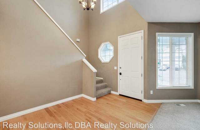 5107 NW Crady Lane Gallery 2