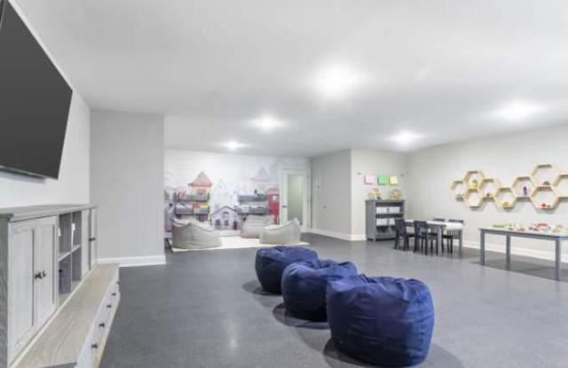 9233 Cameron Rd Gallery 4