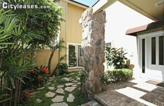 403  19th St - 403 19th Street, Huntington Beach, CA 92648