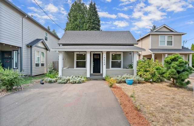 Charming 3 Bedroom/1 Bath Jennings Lodge home photos photos