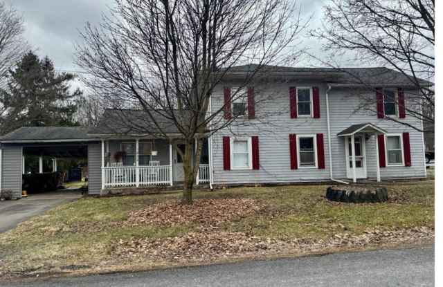 1872 Miles Street photos photos