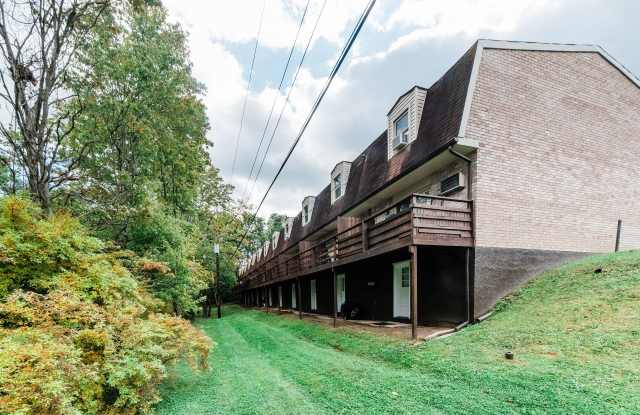 Starboard Villa Townhomes Gallery 4