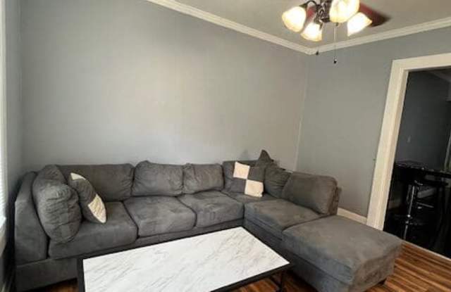 229 Ashworth Pl - Apt 1 Gallery 2