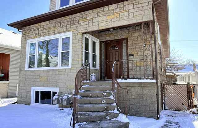 4849 w eddy st photos photos