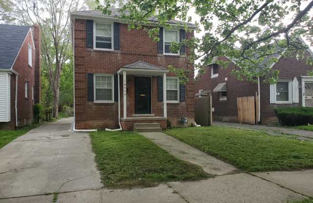 10434 Merlin St photos photos