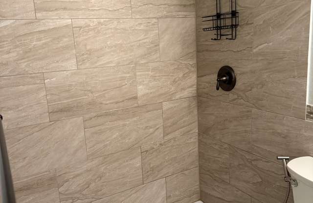 4002 North Dustin Avenue - 4002 North Dustin Avenue, Farmington, NM 87401