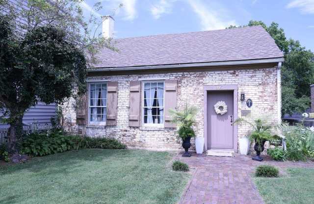 247 Lexington Road photos photos