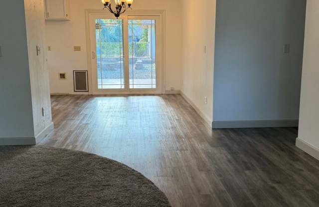 4 Bedroom home in Anderson Gallery 4