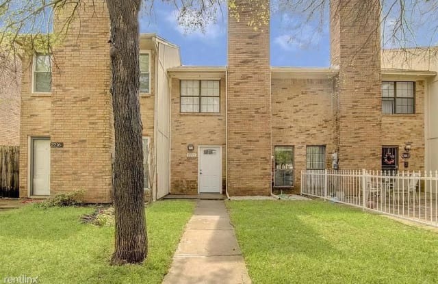 2212 Colony Ct - 2212 Colony Court, Dallas, TX 75235