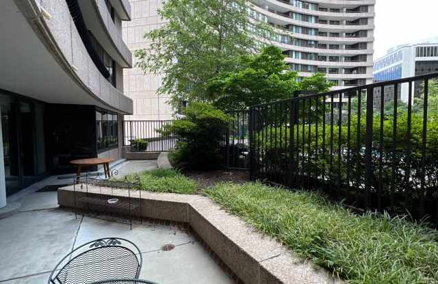 1200 Crystal Dr Apt 214 - 1200 Crystal Drive, Arlington, VA 22202