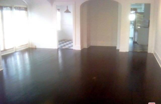 1333 North ORANGE GROVE Avenue Gallery 3