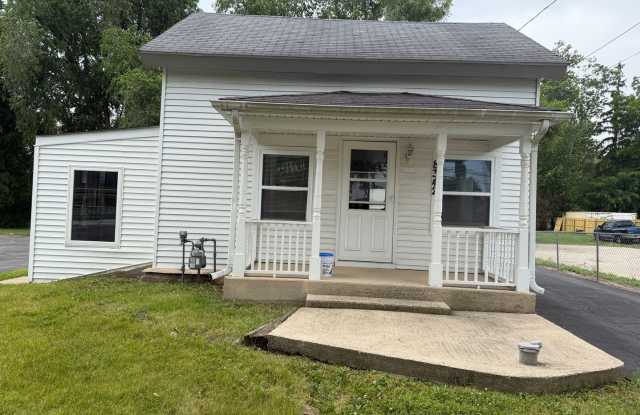 Charming 2 Bedroom, 1 Bathroom Home Available Now in Salem Lakes photos photos