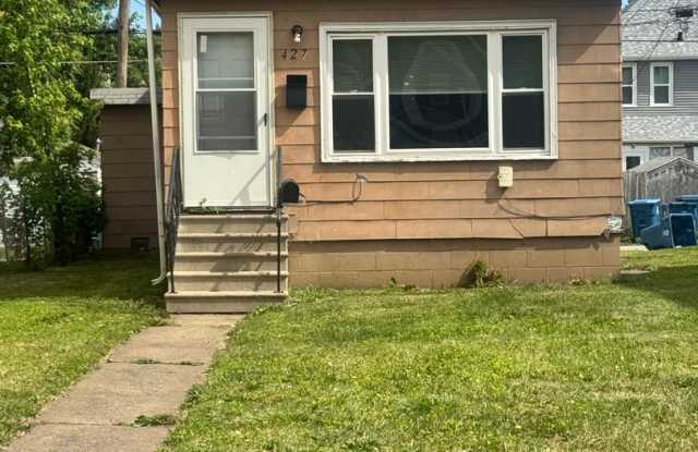 2 bedroom 1 bath home in East Moline photos photos