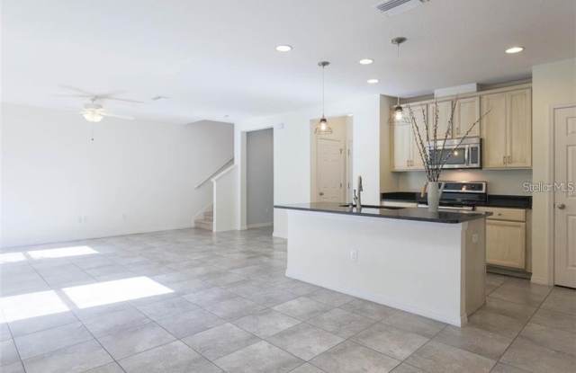 5208 BANNISTER PARK LANE Gallery 4