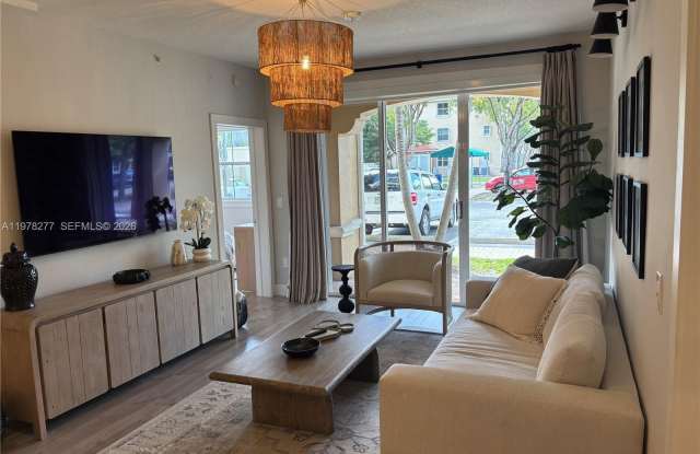 6700 NW 114th Ave photos photos