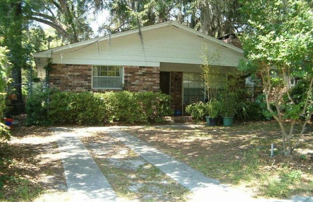 1028 NE 5th Street - 1028 Northeast 5th Street, Gainesville, FL 32601