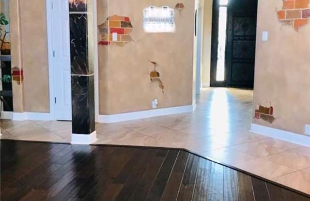 9600 Tobrina Ln Gallery 2