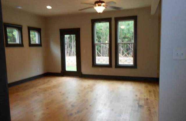 501 Ridge View Crossing Gallery 3