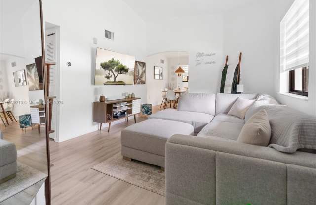 22731 SW 88th Pl photos photos