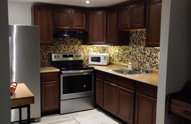 369 Burgundy H Gallery 4