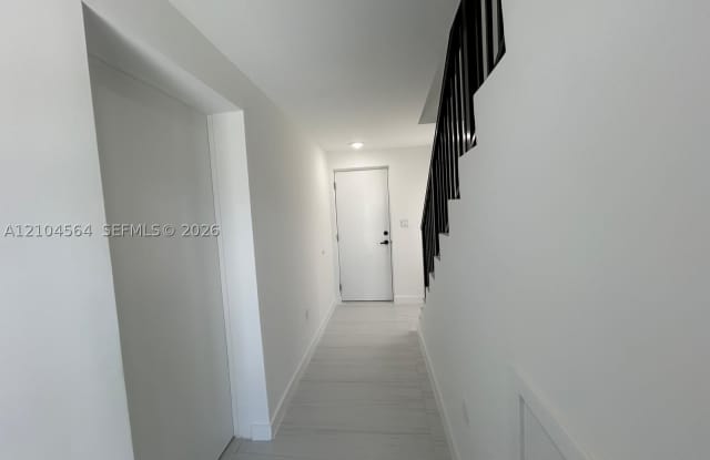 14624 SW 261st Ter Gallery 4