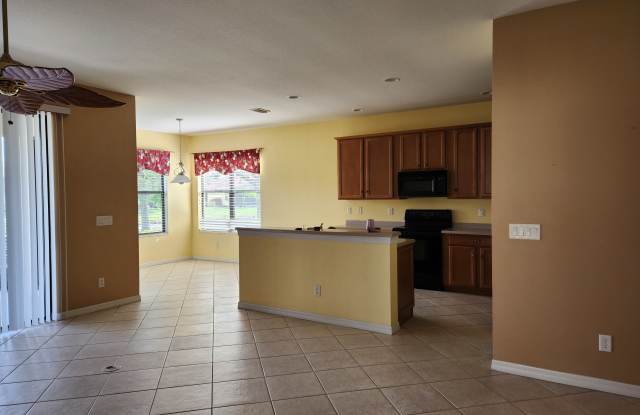 1940 Batello Drive Gallery 4