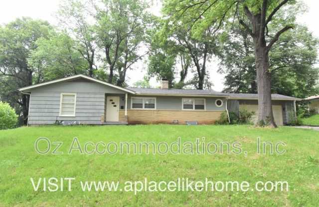 8610 E 74th St - 8610 East 74th Street, Kansas City, MO 64133