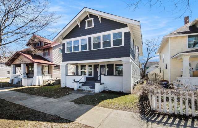1252 Dunham St SE # 1 - 1252 Dunham Street Southeast, Grand Rapids, MI 49506 1252 Dunham St SE # 1 - 1252 Dunham Street Southeast, Grand Rapids, MI 49506