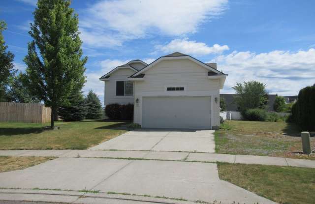 2419 W Pocono Ct - 2419 West Pocono Court, Coeur d'Alene, ID 83815