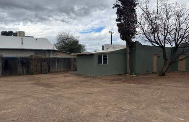 102 West Ohio Street - 1 photos photos