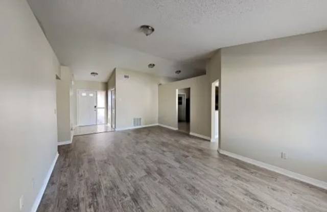 8200 Scarborough Ct photos photos