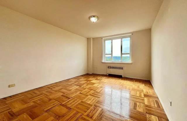 5355 Henry Hudson Parkway West Gallery 4