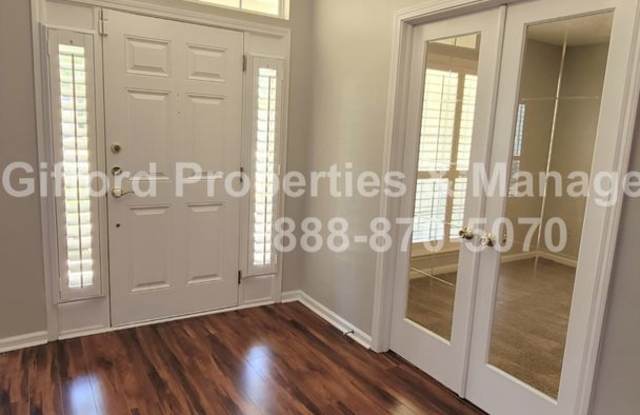 4 Bedroom Fleming Island Plantation Luxury Home on Golf Course Gallery 3