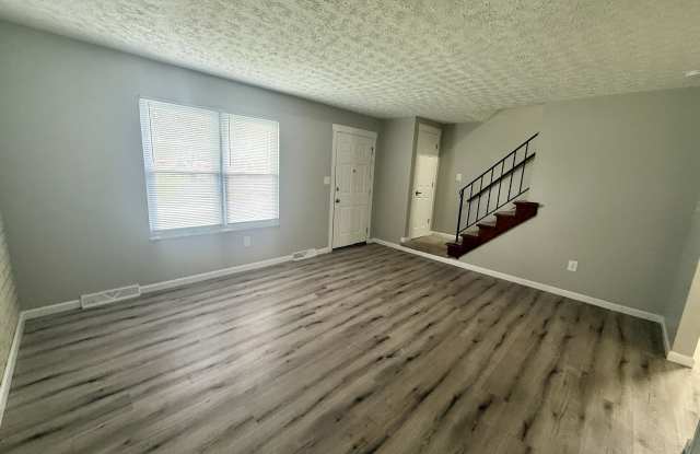 5584 Chatford Dr Gallery 3