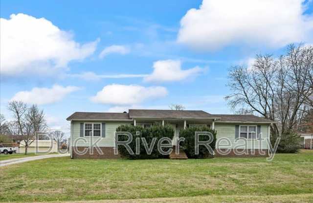 525 Woods Dr photos photos