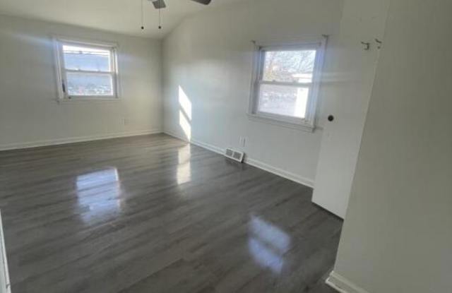 326 Northland Ave photos photos