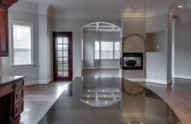 1011 Heritage Acres Drive Gallery 3