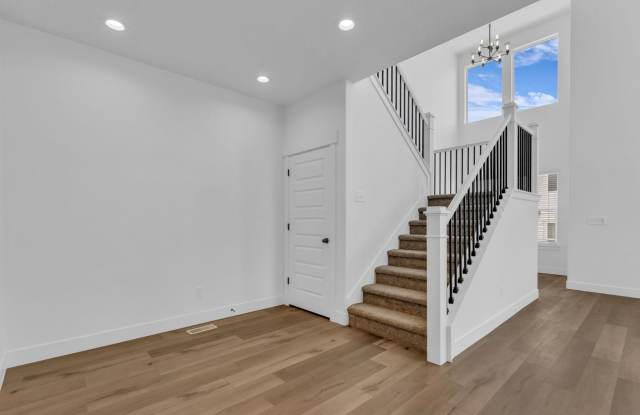 Open and Bright 3 Bedroom 2.5 Bath Townhome in Lehi! Gallery 4