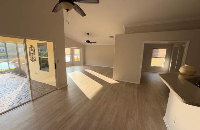 25833 Pebblecreek Drive Gallery 3
