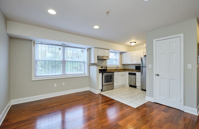 4800 C St SE Apt 101 - 4800 C Street Southeast, Washington, DC 20019
