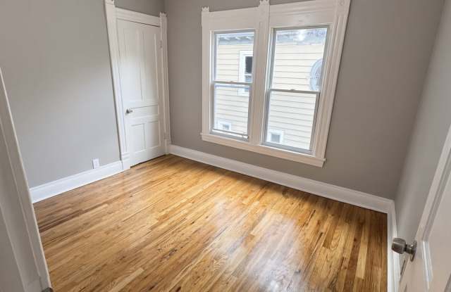 207 McLennan Avenue - 2 Gallery 3