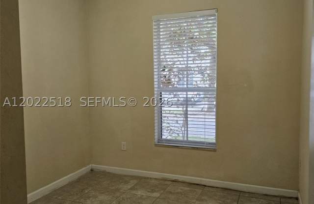 9530 SW 171st Ct Gallery 2